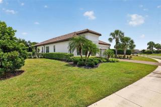 Gorgeous 3 bed house with private pool and golf! - 5