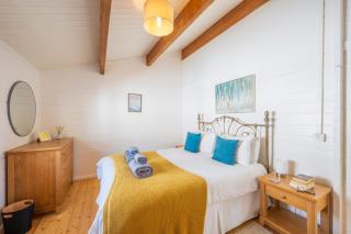 Eddington Lodge Cosy Cabin near Bude Beaches - 6