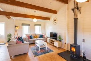 Eddington Lodge Cosy Cabin near Bude Beaches - 4