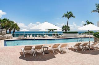 Elegant Resort Studio with Breathtaking Views - 7