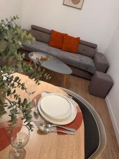 Besançon- Appart avec balcon et piscine pour Groupe pro et famille - 8
