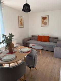 Besançon- Appart avec balcon et piscine pour Groupe pro et famille - 3