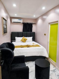 Golden Garden Hotel & Suites - 9