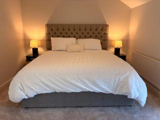 The Lodge at Sandfordscourt House - 7