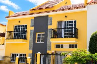 Casa Totalmente Renovada en Zona muy Tranquila!!! Vistas al Mar y Montaña - 0