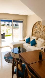 Spacious Family Twin House Overlooking the Lagoon - 2