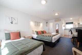 #4 Glenorchy Alpine Suite - 9