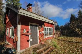 Maaseudun rauhassa perinteisen ulkosaunan kanssa - 8