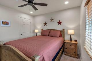 New Pueblo Style Casita - Near Mercado - City View - 4
