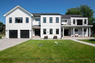 Elegant Modern Retreat with Hot Tub and Game Room - 0