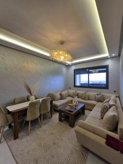 Prestigious 3-bedroom penthouse in Nador, Al Matar - 9