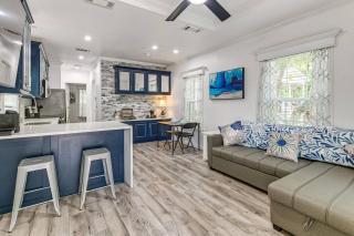 New Crystal River Resort Cabin w Pool & Boat Prkng - 9
