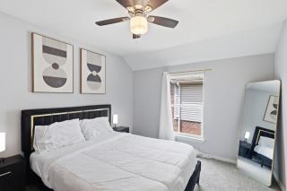 Modern Frisco Retreat Remodeled 3BR House - 6