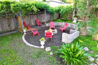 < 1 Mi to Dtwn! 2-Unit Conroe Home, Private Yard - 0