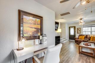 < 1 Mi to Dtwn! 2-Unit Conroe Home, Private Yard - 4