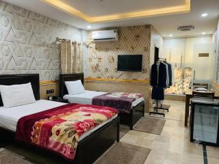 Shalimar Inn Hotel Lahore - 1