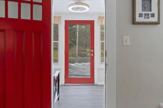 Cozy Cape in the Heart of Ogunquit Center - 2