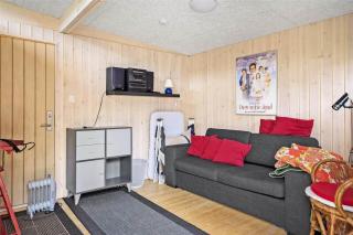 TV1414-Tversted-Strand-Fyrrevej-15-A - 1