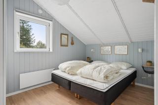 Lovely Well-Designed Holiday Home For 6 - 1