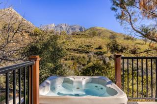 Tillie Creek Retreat: a Creekside Oasis - 0