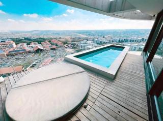 Modern Lux Penthouse - 8