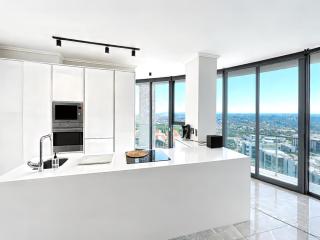 Modern Lux Penthouse - 7