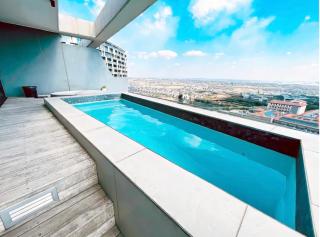 Modern Lux Penthouse - 2