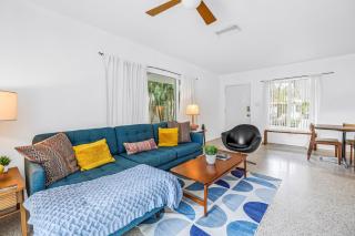 Barefoot Beachside One-Bedroom - 3