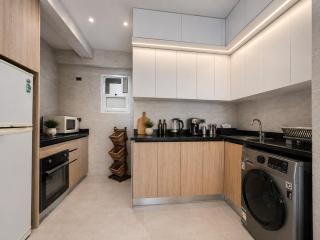 Hyde Park Residence by Home Elite - 9