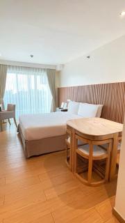 One Tagaytay Place Hotel Suites - 1