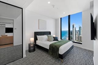 3BR Ocean View Skyhome, Lvl 50 Meriton Ocean, Parking, Pool & Gym - 4