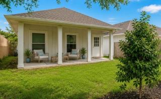Coastal 3BR Retreat Near Downtown & Beaches - 1
