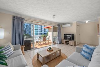 Broadbeach 4Min to Beach Pool Free Parking - 2
