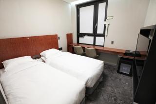 Hotel DM - 5