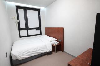 Hotel DM - 8