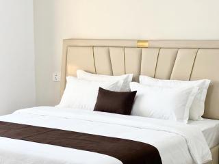 Yuetai International Hotel - Riverside - 7