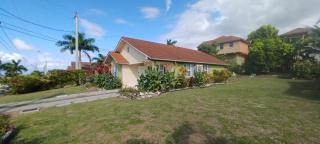 Palm Breeze Cottage - 0