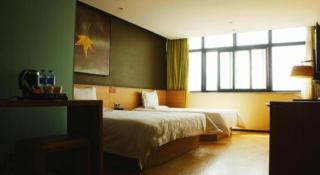 IU Hotel Zhengzhou Erqi Wanda Plaza Daxue Road Branch - 3