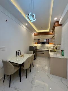 Saanjh - Luxurious 2BHK with Mussoorie View - 6