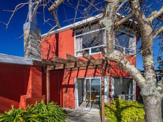 Moeroa - Wharewaka Holiday Home - 0