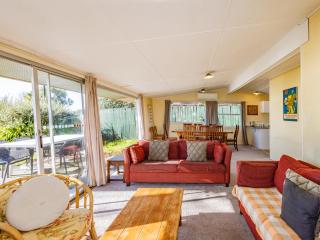 Moeroa - Wharewaka Holiday Home - 2