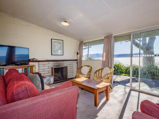 Moeroa - Wharewaka Holiday Home - 3