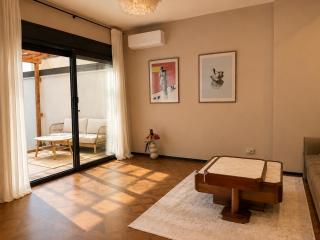 CASA VERDE Central Apartment with Patio - 3