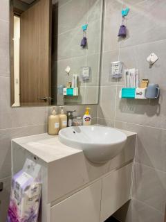 Sống Sang Tại Căn 2PN Full Nội Thất Đẹp View Thoáng Mát - 1