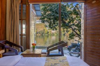 The Boho by the Lake - 3