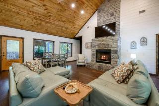 Sweet Magnolia 3BR Cozy Cabin - 5