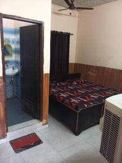 Shivam Guest House - 8