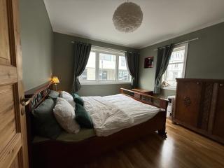 Auntie Laurentze's house - 8