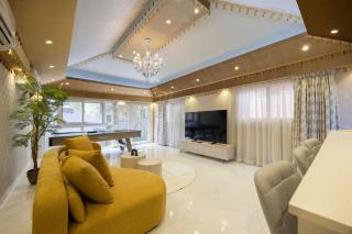Bloomfields 5BR plus 2M Villa in West Yas - 9