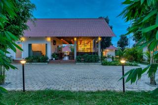 Manayath Wayanad Premium Pool Resort - 4